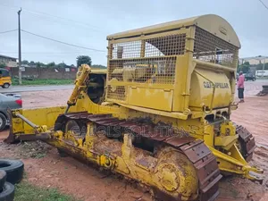 Buldozer for Hire