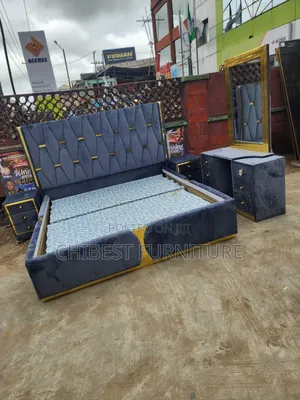 Quality 6by6 Complete Set of Upholstery Padded Bed