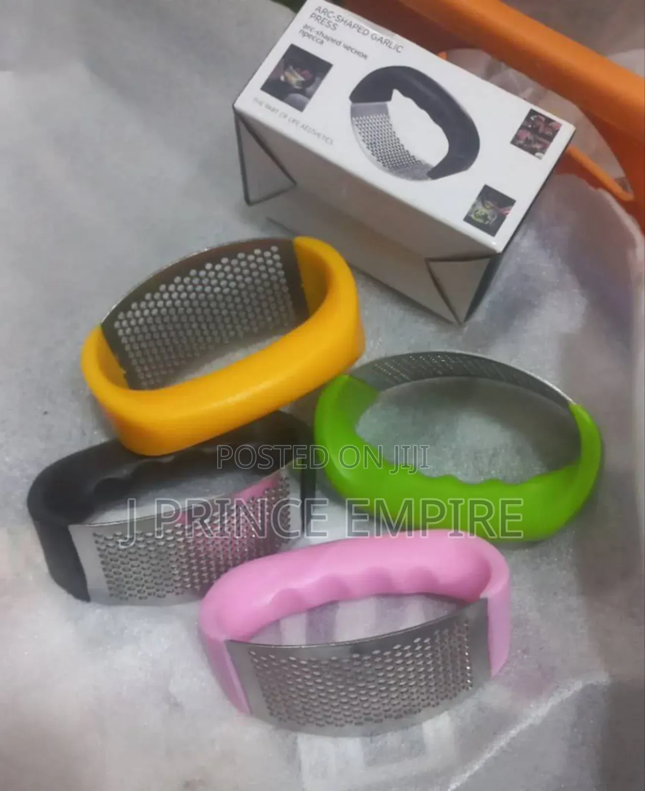Garlic Squeezer/Stainless Steel