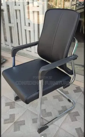 Quality Leather Visitors Chair