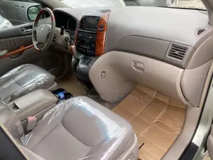 Toyota Sienna XLE Limited AWD 2006 Green