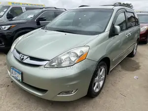 Toyota Sienna XLE Limited AWD 2006 Green