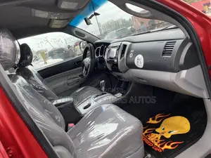 Toyota Tacoma 2014 Red