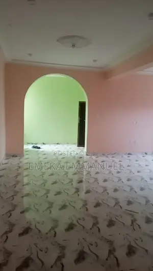 3bdrm Apartment in Obunagu Road Awka for rent