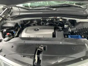Acura MDX SUV 4dr AWD (3.7L 6cyl 6A) 2011 Silver