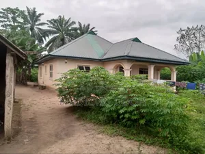Photo - 2bdrm Block of Flats in Ekom Iman / New Abak for sale