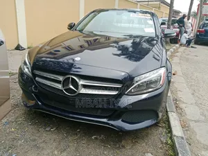 Mercedes-Benz C300 Luxury 4dr AWD 4Matic Sedan (2.0L 4cyl 7A) 2015 Blue