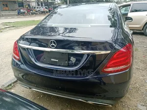 Mercedes-Benz C300 Luxury 4dr AWD 4Matic Sedan (2.0L 4cyl 7A) 2015 Blue