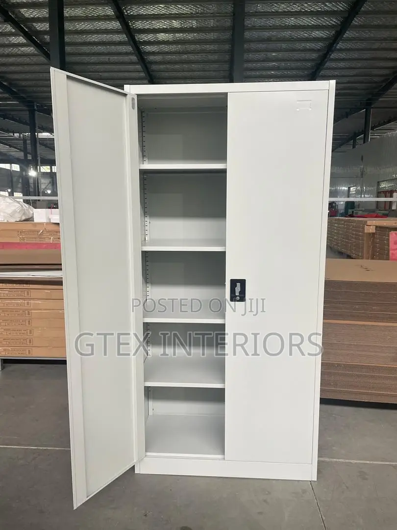 Metal Carbinate/Shelves