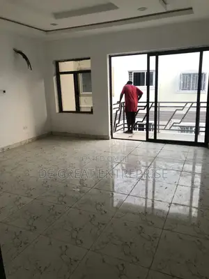 4bdrm Townhouse / Terrace in Private, Wuye for rent