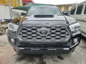 Photo - Toyota Tacoma 2023 Black