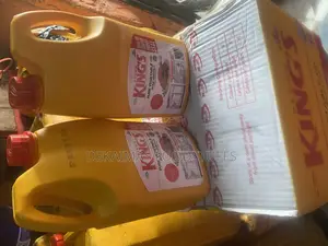 Photo - 3 LRTS Vegetable Oil at Dekaimas Store