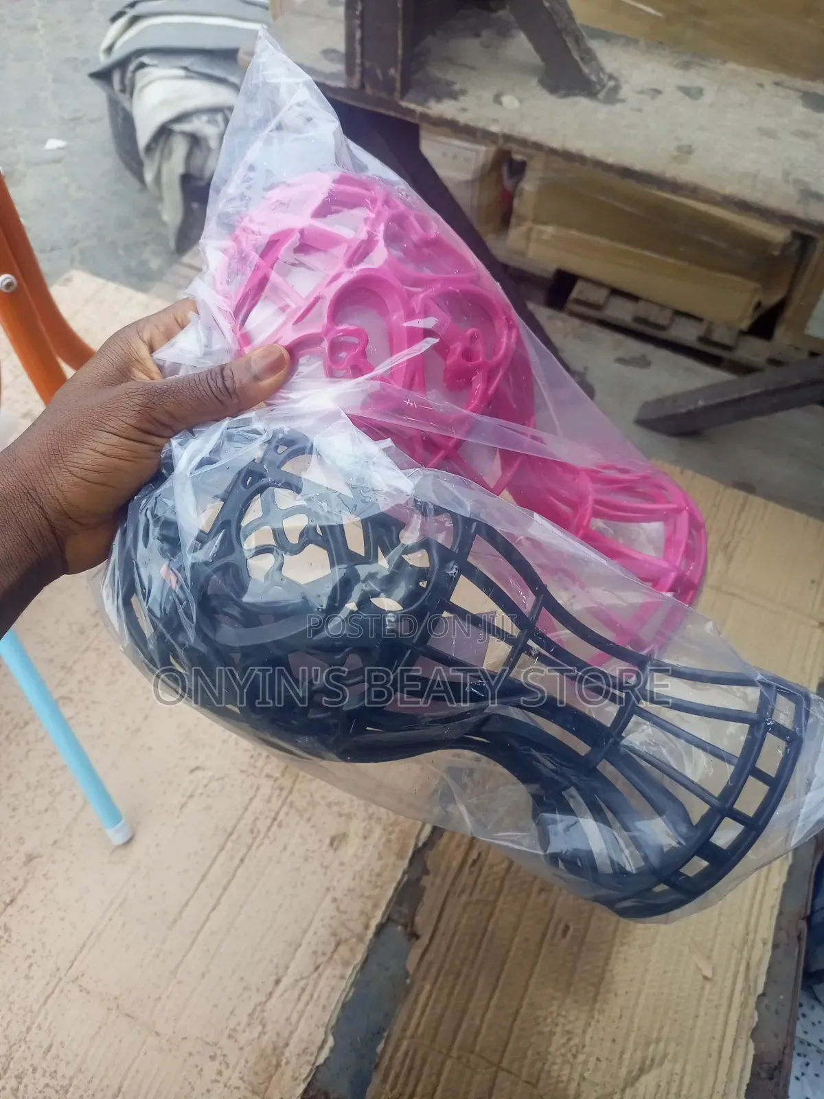 Plastic Clip Basket Wig Hanger