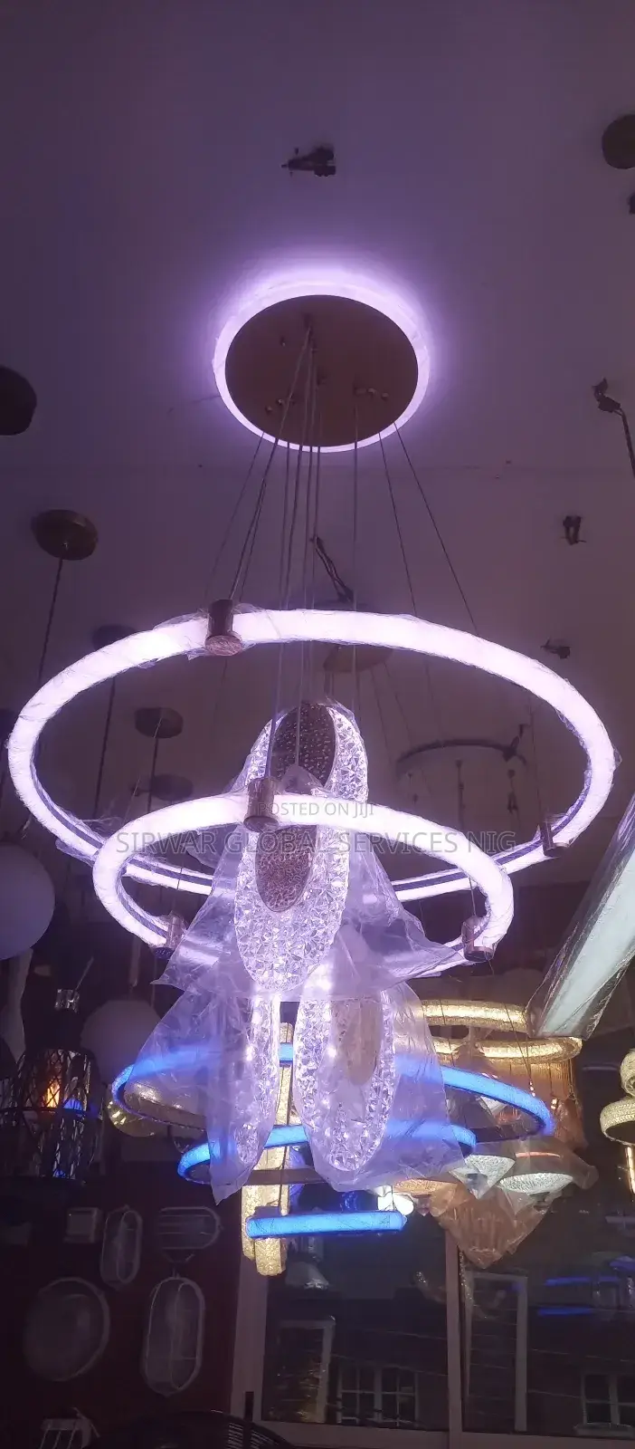Dropping Light Chandelier