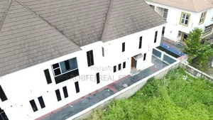 5bdrm House in Peace Gardens Estate, Sangotedo for sale