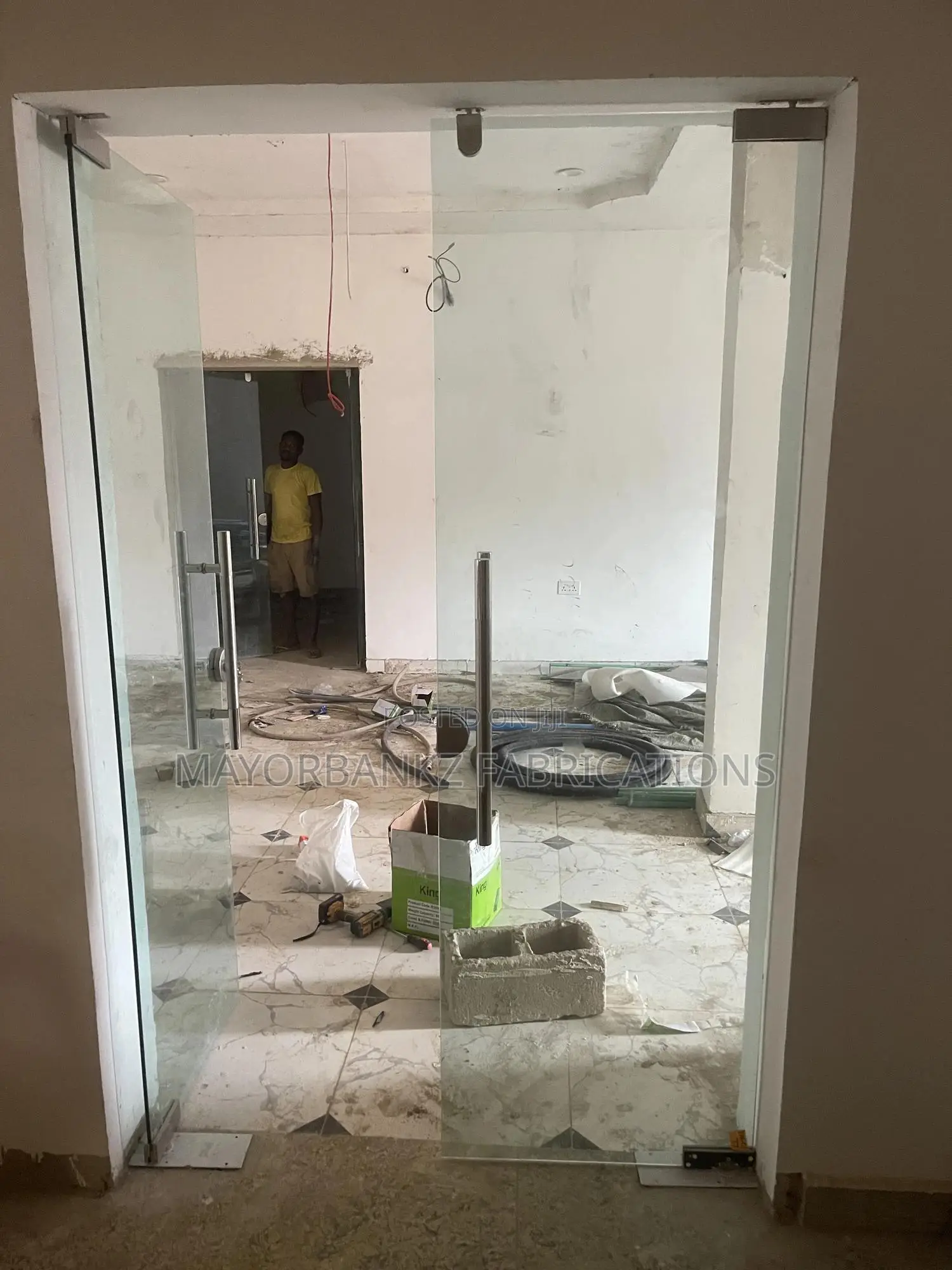 10mm Frameless Door