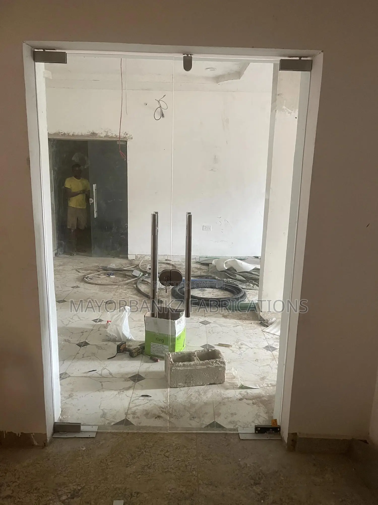 10mm Frameless Door