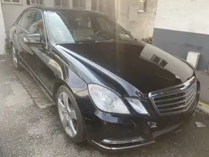 Mercedes-Benz E350 2011 Black