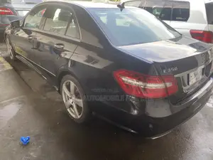 Mercedes-Benz E350 2011 Black