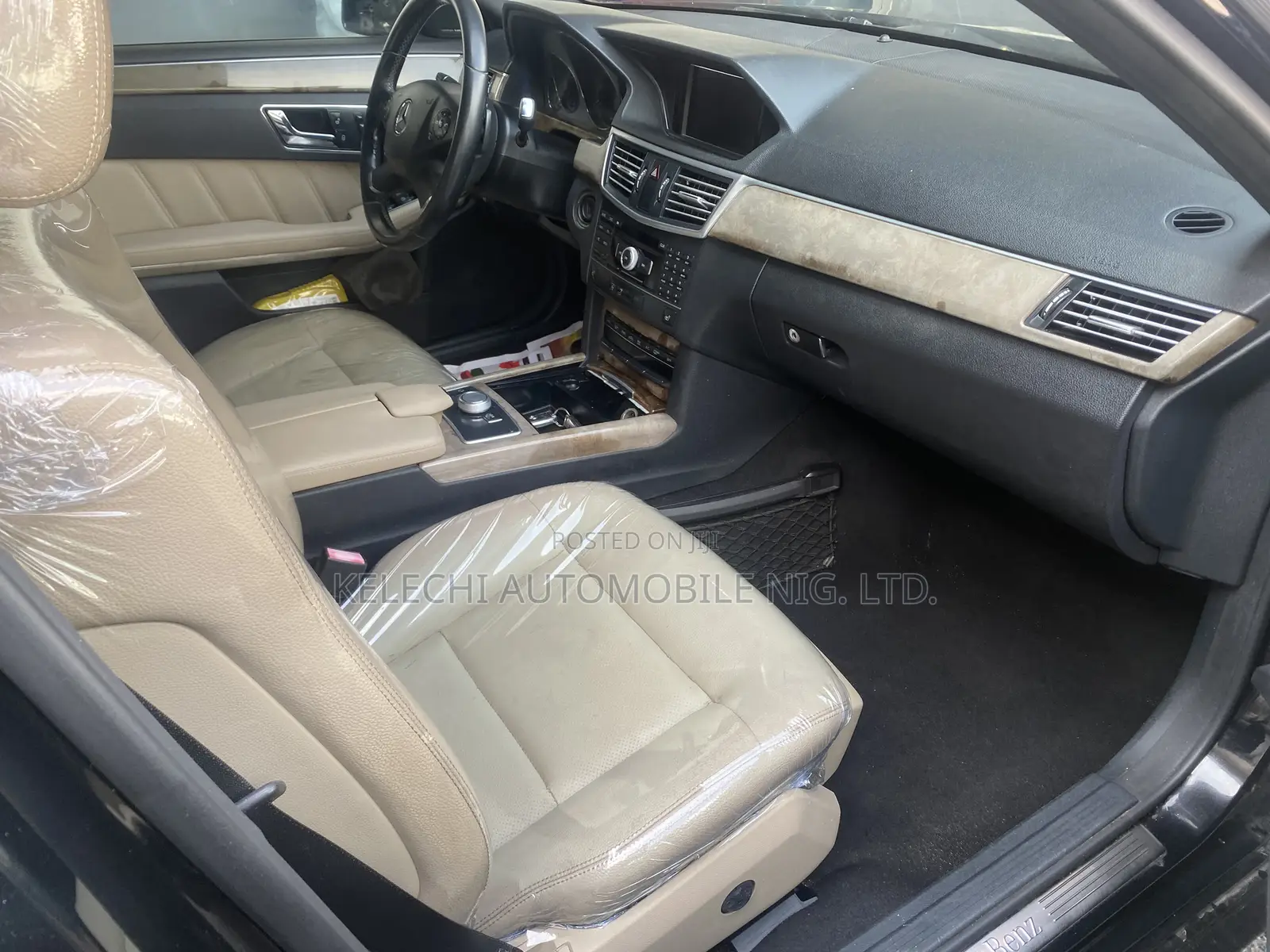Mercedes-Benz E350 2011 Black