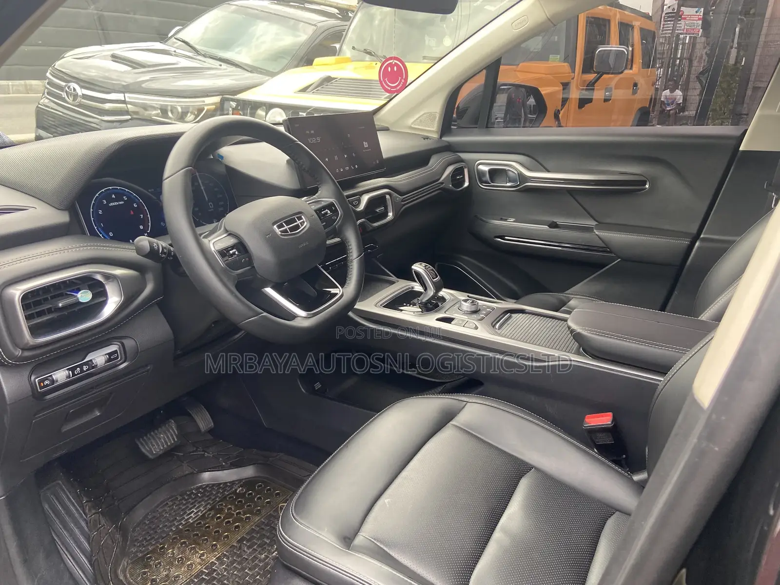 Geely Okavango 2022 Black