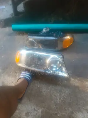 Headlamp for Lincoln Navigator