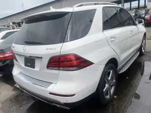 Mercedes-Benz GLE-Class GLE 350d 4MATIC 2017 White