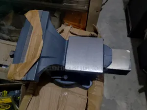 8" Original Total Iron Vice