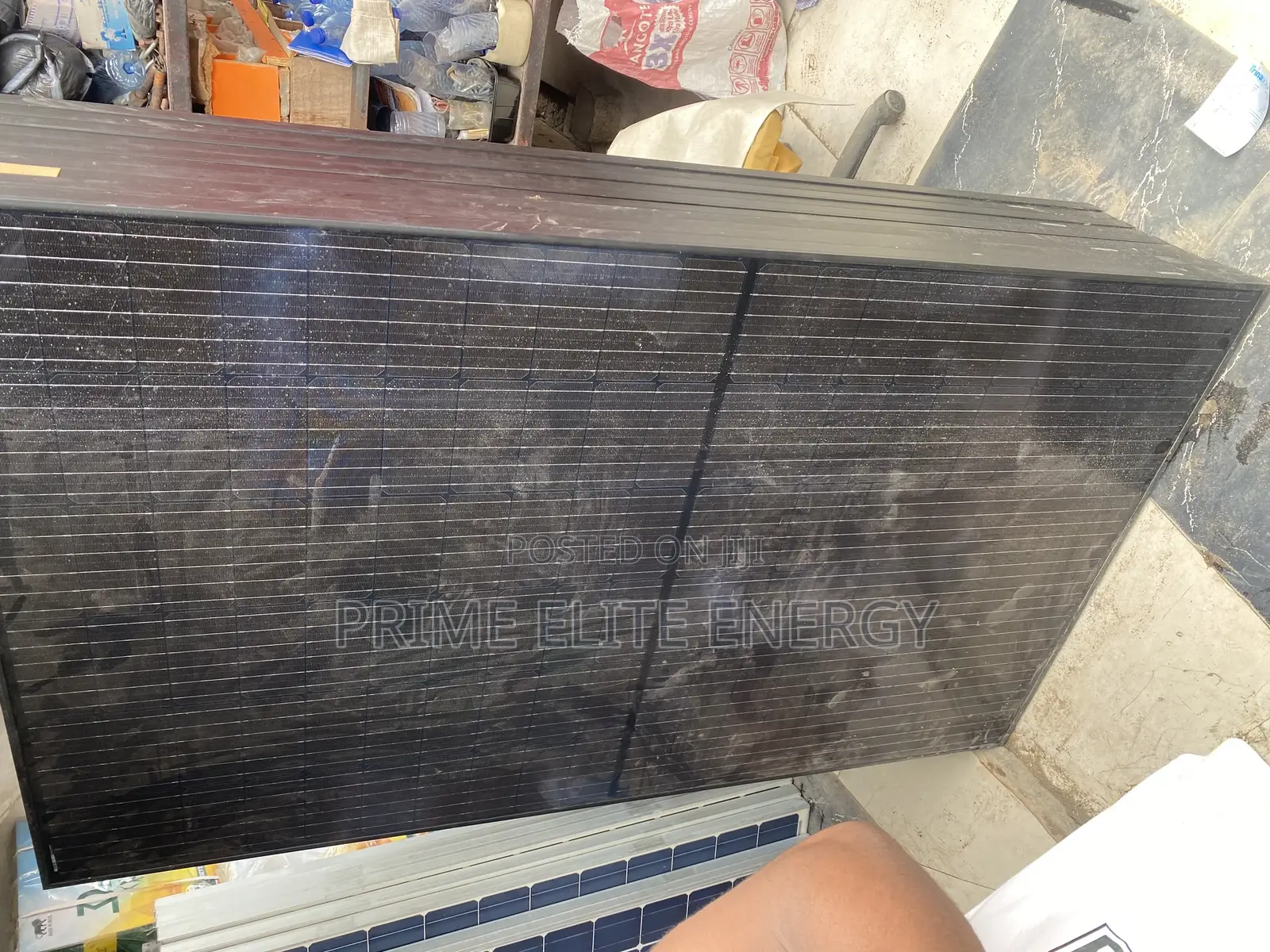 550w All-black Solar Panels