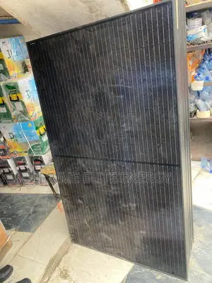 550w All-black Solar Panels