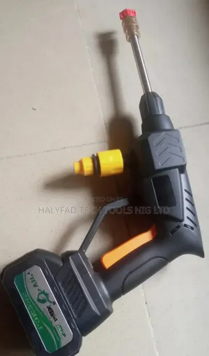 Cordless Pressure Washer