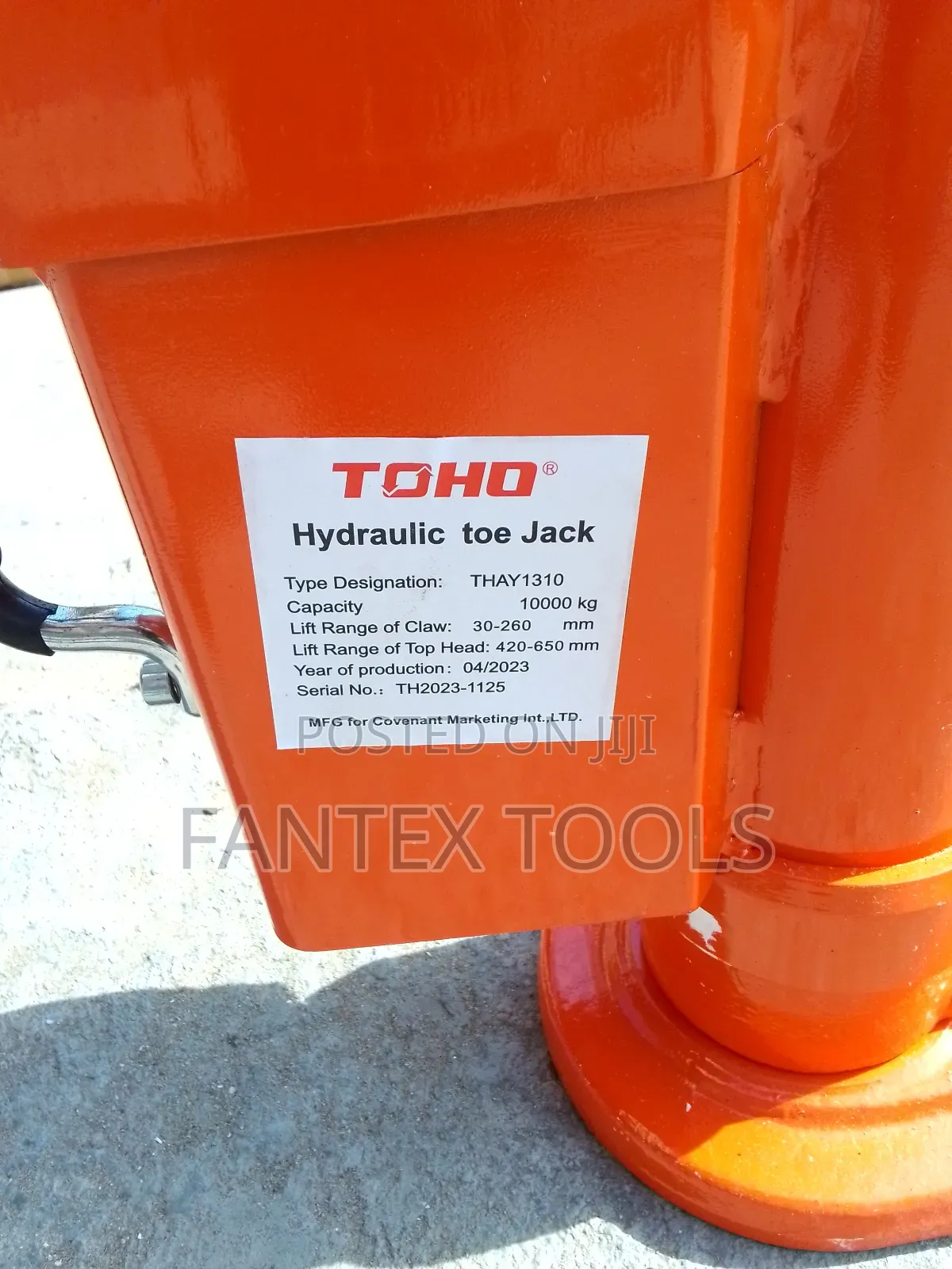 Hydraulic Toe Jack.