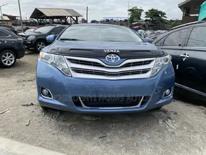 Toyota Venza V6 AWD 2010 Blue