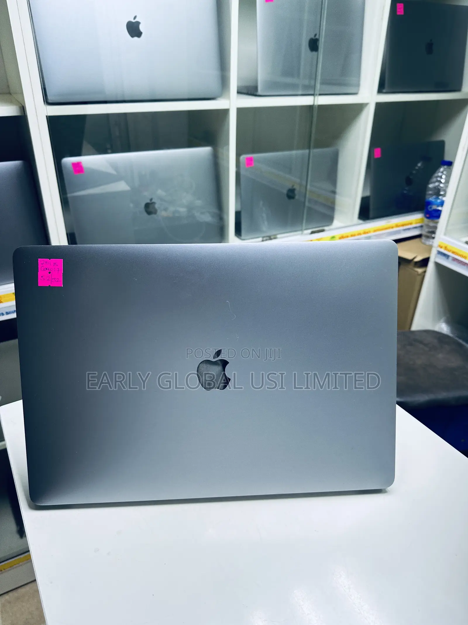 Laptop Apple MacBook Pro 2018 16GB Intel Core i7 SSD 512GB