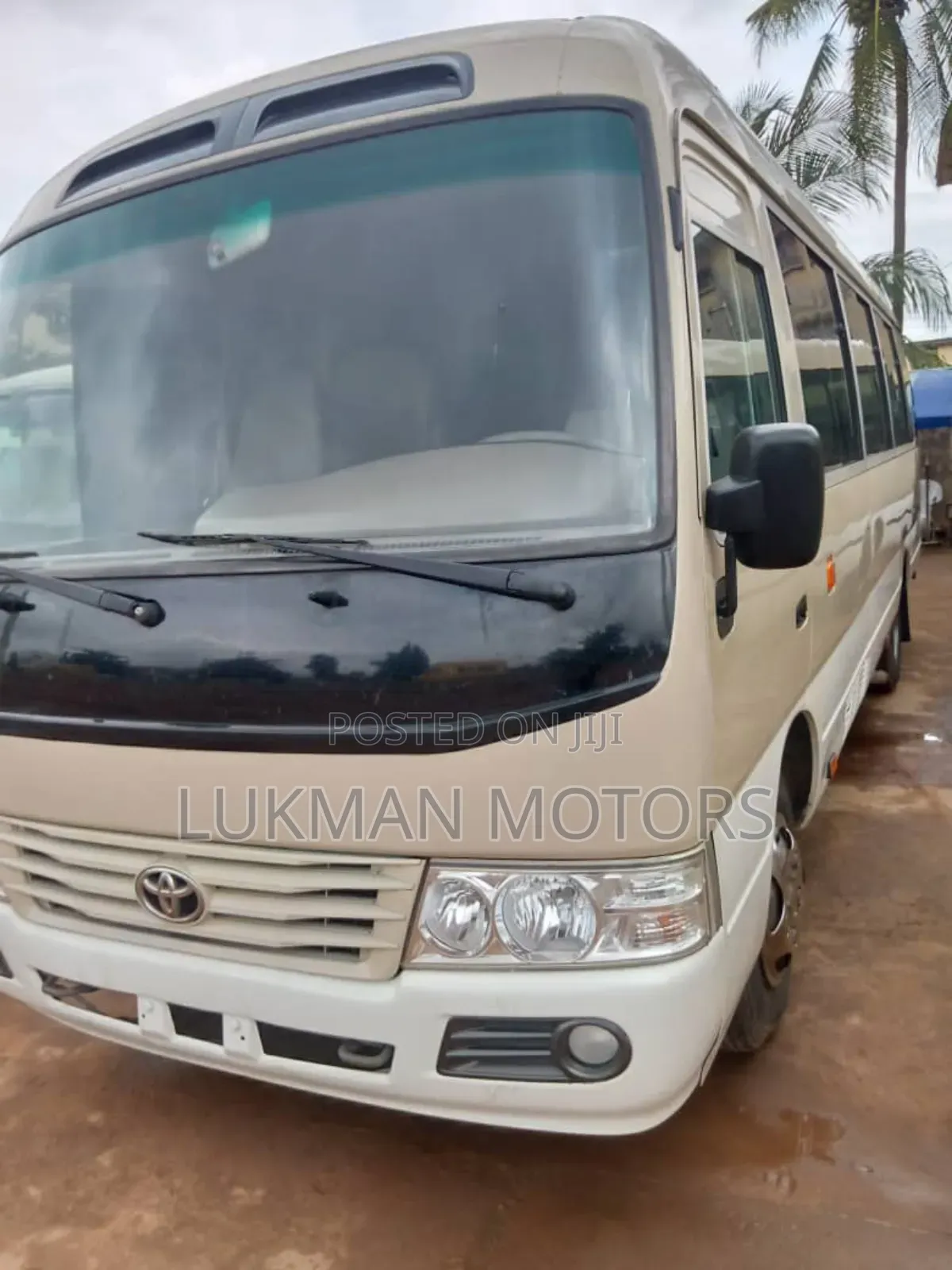 Toyota Coaster 2015 Brown
