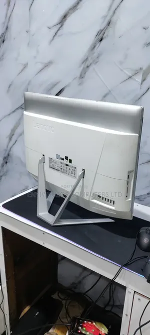 Desktop Computer Lenovo Ideacentre 720 8GB Intel Core I5 HDD 1T