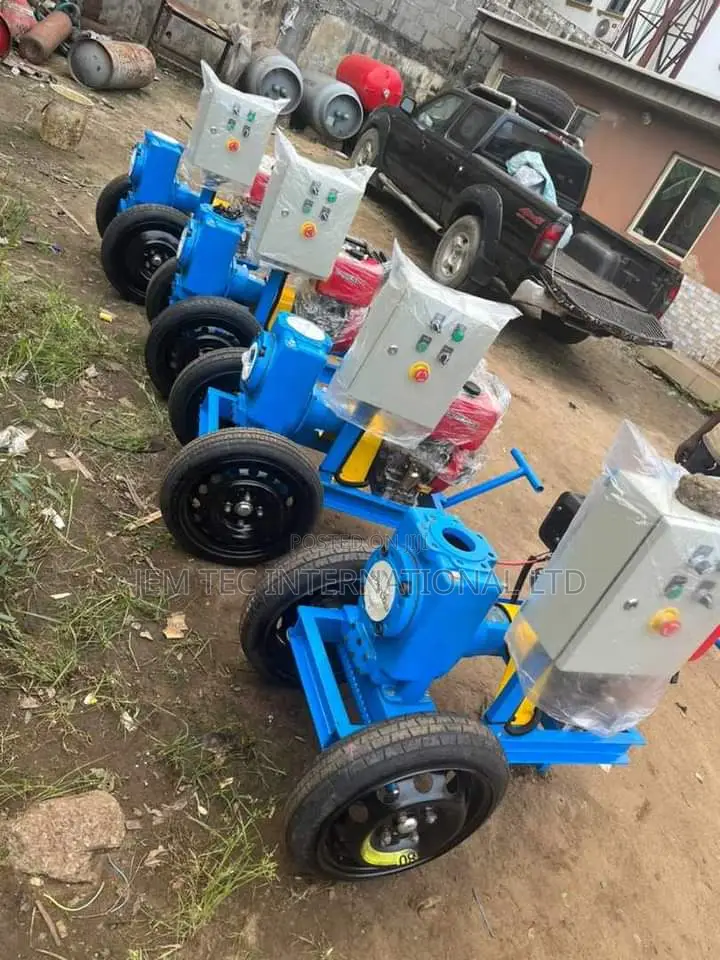 Self Prime Pump With Engine