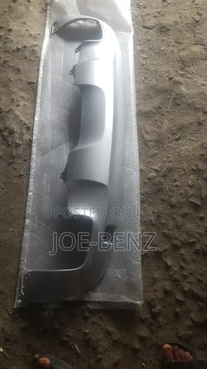 GLA250 2016 Back Bumper Crime