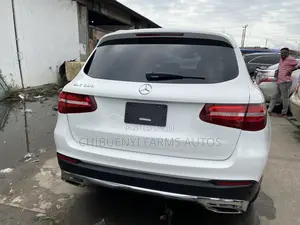 Mercedes-Benz GLC-Class 2017 White