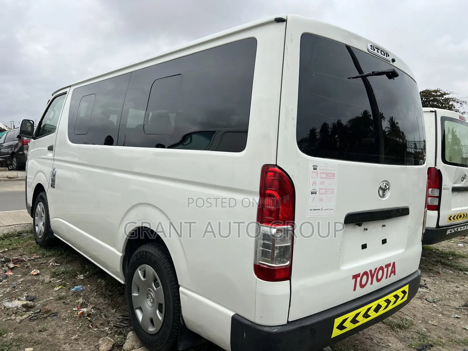 Toyota HiAce 2014 White