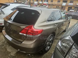 Toyota Venza V6 2012 Brown