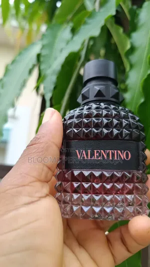 Valentino Uomo Born in Roma Unboxed