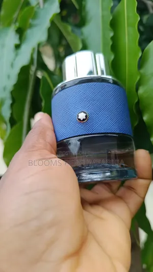 Mont Blanc Explorer Ultra Blue Unboxed