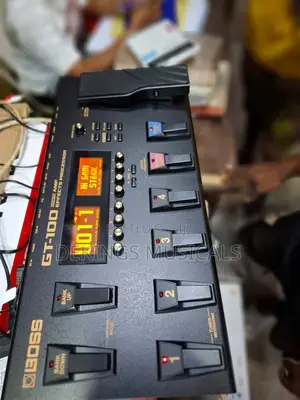 Boss Gt-100 Guitar Multi-effects Pedal