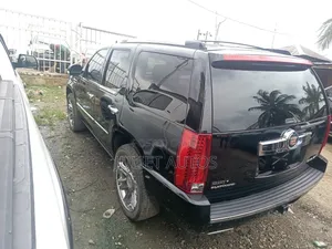 Cadillac Escalade 2015 Black