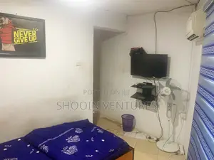 A Room Selfcontain