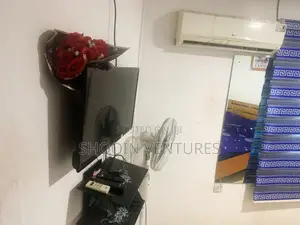 A Room Selfcontain