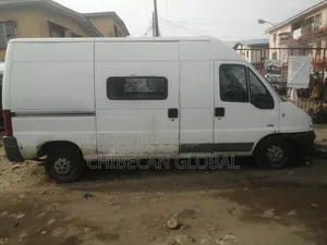 Peugeot Boxer 2005 White