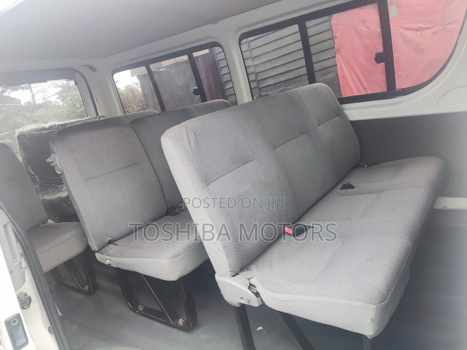 Toyota HiAce 2014 White