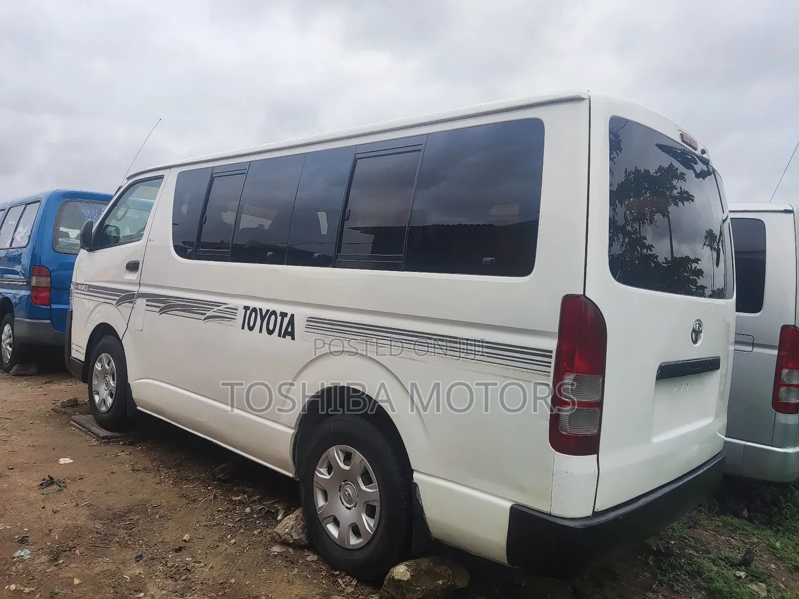 Toyota HiAce 2014 White